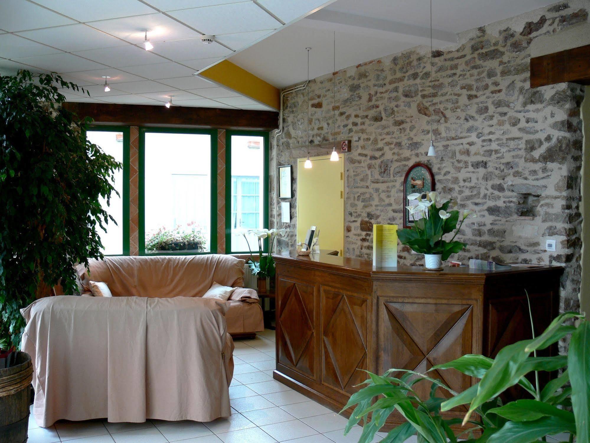 Logis Le Champalud Restaurant La Citadelle Hotel Oree-d'Anjou