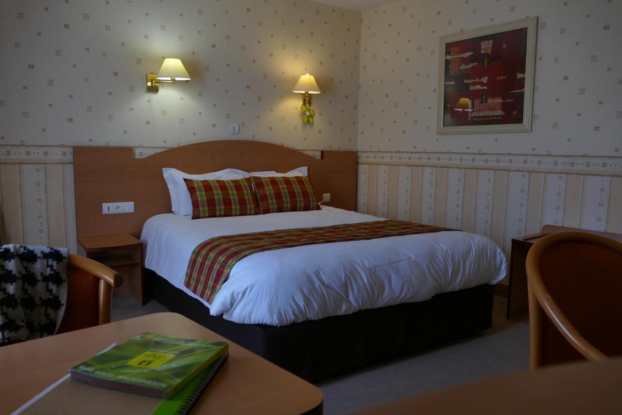 Logis Le Champalud Restaurant La Citadelle Hotel Oree-d'Anjou